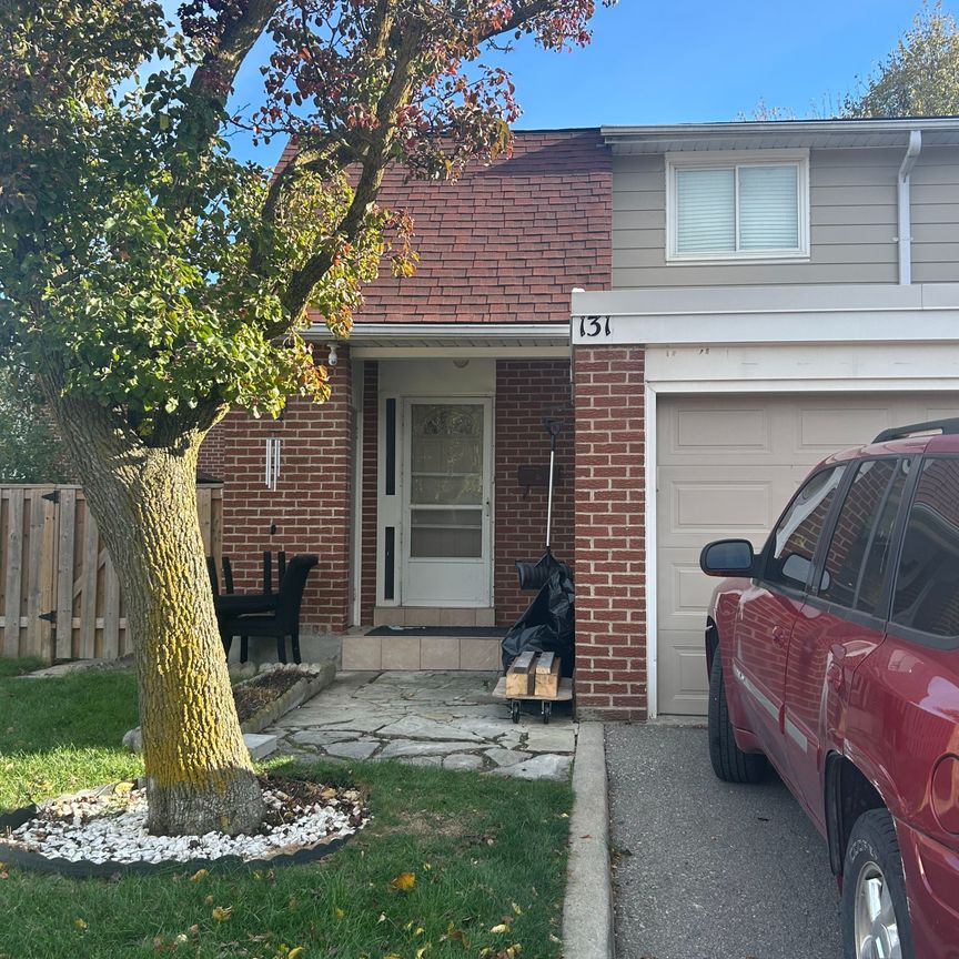 For Lease - 215 Mississauga Valley Unit# 131, Mississauga, Ontario - Photo 2