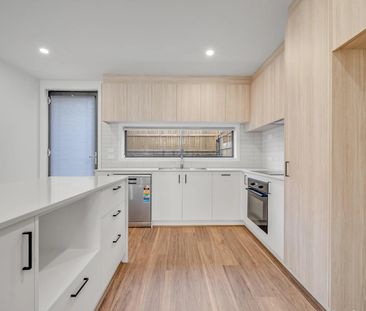 41/2 Foulkes Street, Denman Prospect ACT 2611 - Townhouse For Rent ... - Photo 4