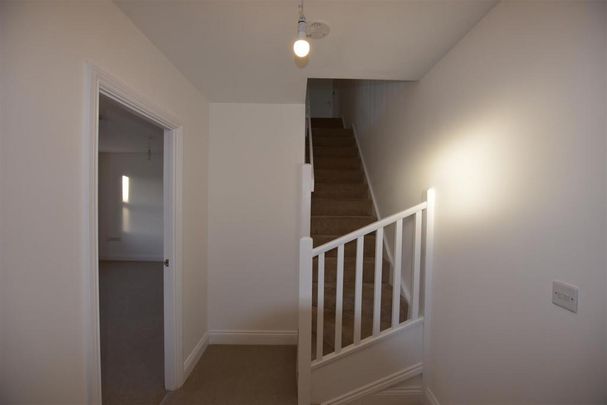 3 bedroom apartment to rent - Photo 1