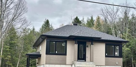 Bas De Maison Neuve à Louer - Photo 3