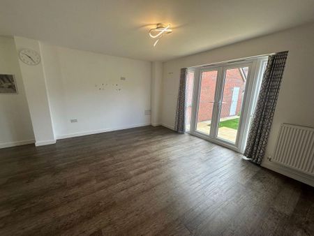 3 bedroom semi-detached house to rent - Photo 4