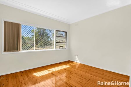 55 Wattle Avenue, North St Marys, NSW 2760 - Photo 4