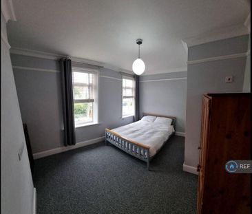 1 bedroom in a house share to rent - Photo 6