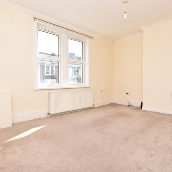 3 bedroom maisonette to rent - Photo 1