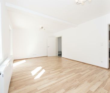 Helle 2-Zimmerwohnung mit 35 m² Terrasse – Wohnen mit Freiraum in G... - Foto 1