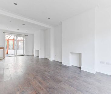 3 bedroom terraced house to rent - Photo 4