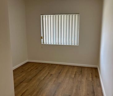 Cosy One Bedroom Unit with Undercover Parking! - Photo 6