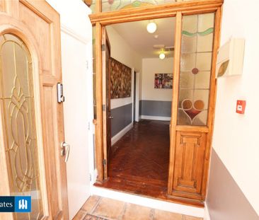 Thurstonville, Old Lane, Beeston, West Yorkshire, LS11 - Photo 3