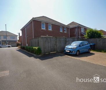 3 bedroom semi-detached house to rent - Photo 2
