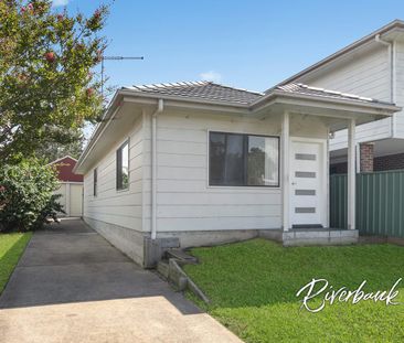 Three Bedroom Home with Additional Retreat - Photo 6