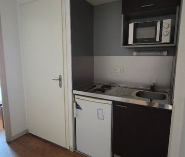 Location Appartement 2 pièces 32m² - Photo 2