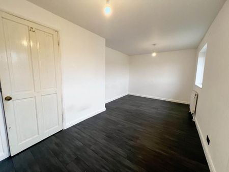 Gudge Heath Lane, Fareham - Photo 4