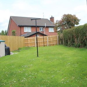 18 Andrews Park, Plantation Road, Lisburn, BT27 5BN - Photo 3