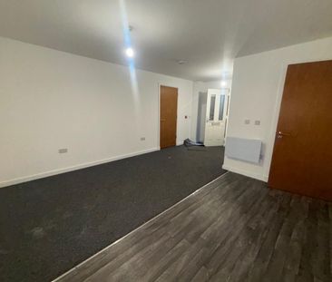 1 Bed Studio Apartment - Photo 3