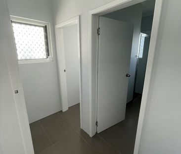 NEAT AND TIDY UNIT - Photo 6