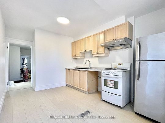 For Lease - 26 Carr Street Unit# Upper, Toronto, Ontario - Photo 1