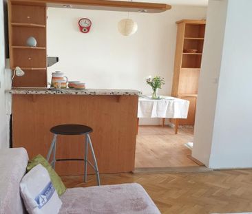 Praktický byt v širšom centre neďaleko Trnavského Mýta. Mestská ul. - Photo 5