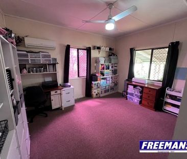 Fabulous Family Home with 9x7.5m shed extra high for mobile home & ... - Photo 5