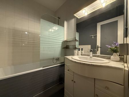 "L'IDEAL" - Location Appartement joue les tours : 45.95 m2 - Photo 5