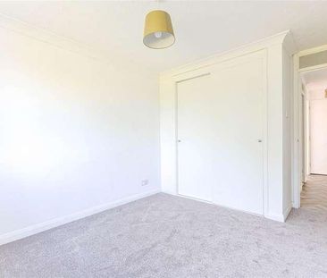 Shirlea View, Battle, TN33 - Photo 3