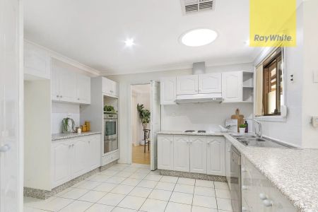 Stunning Four Bedroom Family Home in the Heart of Merrylands - Photo 4