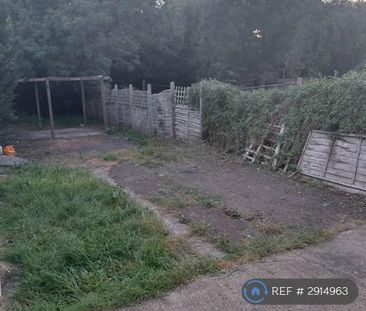 3 bedroom terraced house to rent - Photo 6