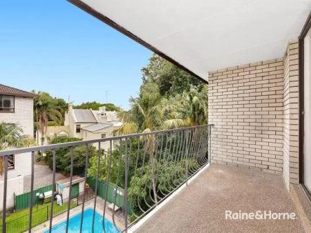 Apartment with 2 bedrooms, 1 bathroom & parking for 1 car - Photo 5