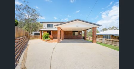 Spacious 5BR Family Oasis Where Modern Comfort Meets Contemporary Living - Perfectly positioned in a quiet cul-de-sac - Photo 5