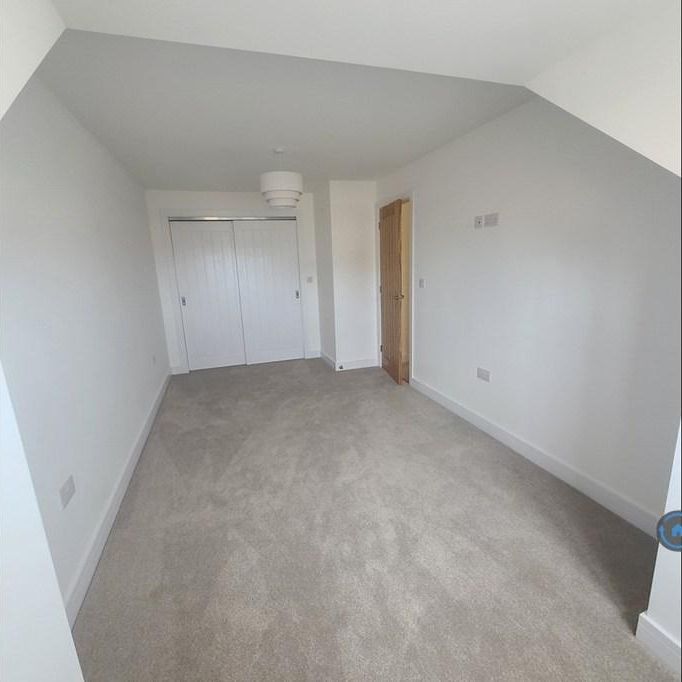 4 bedroom detached house to rent - Photo 1