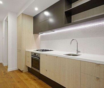 202/14-20 Anderson St, West Melbourne - Photo 2