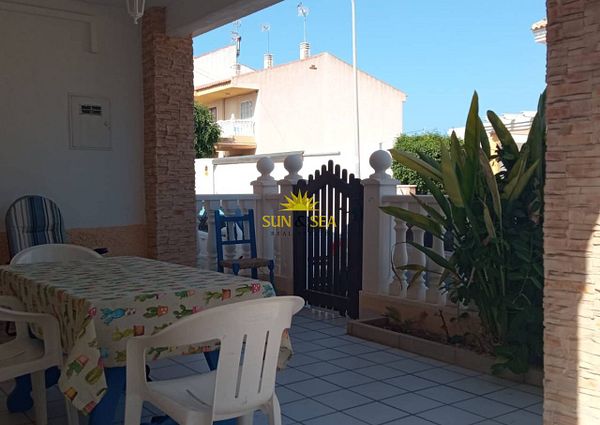 GROUND FLOOR RENTAL IN TORRE DE LA HORADADA, 3 BEDROOMS AND 2 BATHROOMS