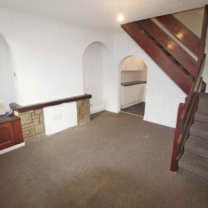 2 bedroom terraced house to rent - Photo 1