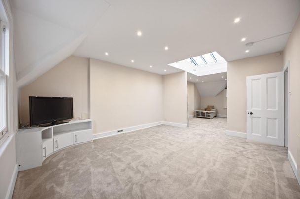 Lancaster Grove, Belsize Park, London - Photo 1