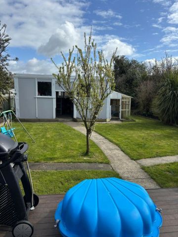 Charming, modern and comfortable in Tainui! - Photo 4