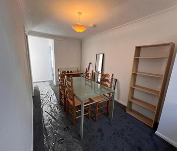 4 bedroom terraced house to rent - Photo 4