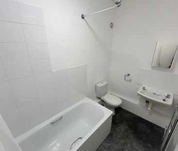 Flat 6 The Old Vicarage, Halesowen Road, Cradley Heath - Photo 4