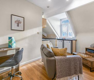 1 bedroom flat to rent - Photo 2