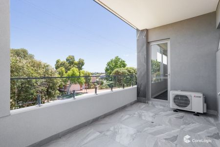 4/24 Sussex Street, Nollamara WA 6061 - Photo 5