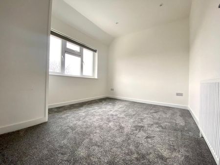 Springfield Park Avenue, Chelmsford - Photo 2