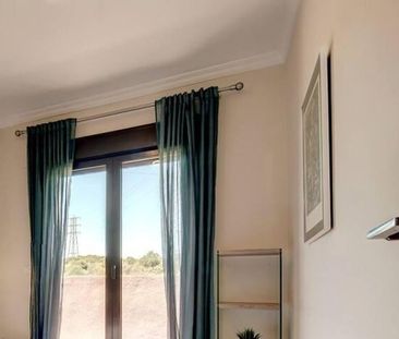 3 bedroom luxury Townhouse for rent in Estepona, Spain - Photo 4