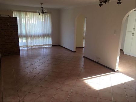 15 Brockmill Avenue, Beechboro WA 6063 - House For Rent - $630 | Domain - Photo 4