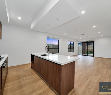 Stunning 5 BEDROOM FAMILY HOME in Thornhill Park!! - Photo 4
