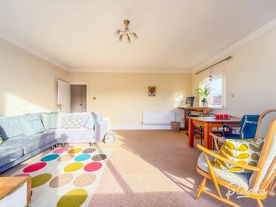 2 bedroom flat to rent - Photo 1