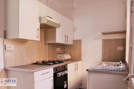 2 bedroom terraced house to rent - Photo 5