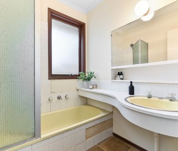 24 Tirana Street, Mitcham - Photo 2