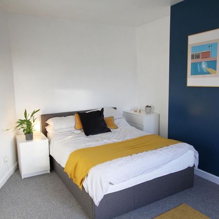 FURNISHED DOUBLE ROOM - Photo 3