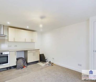 1 bedroom property to rent in Worcester - Photo 3