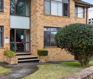 Two Bedroom Unit For Lease Now! - Photo 1
