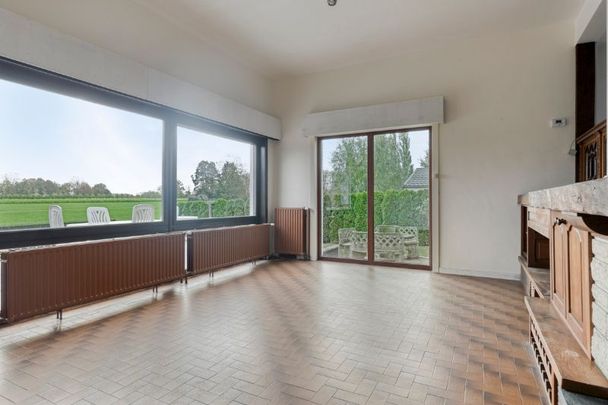 Ruime gezinswoning met tuin en zicht op groen - Photo 1