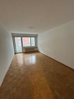 Helle 2-Zimmer-Wohnung mit 2 Balkon - Foto 1